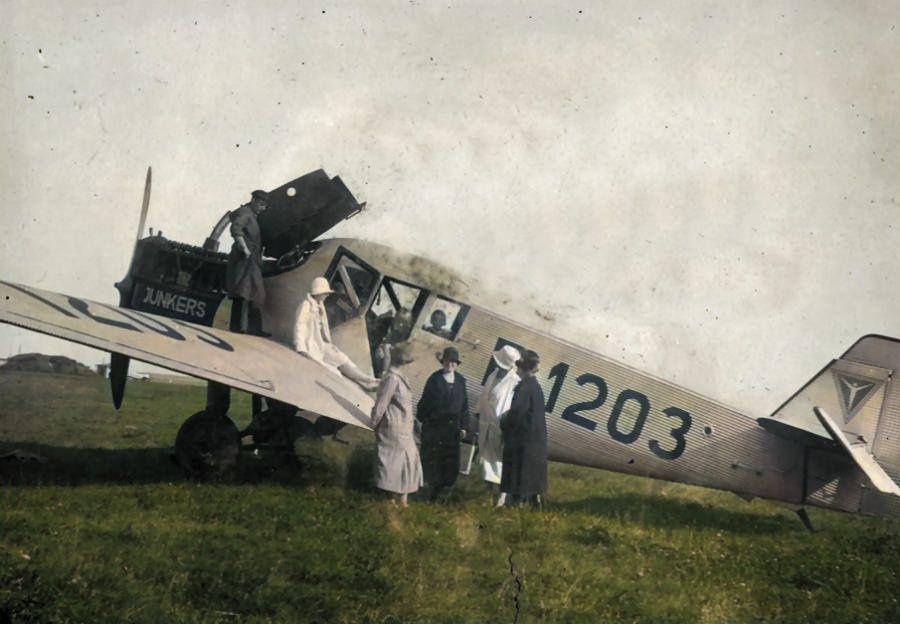 Първи пътници от Букурещ до Балчик в началото на миналия век